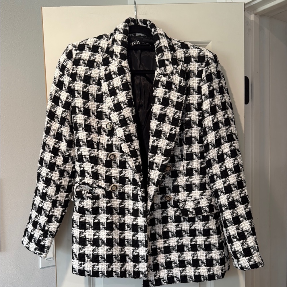 Zara Black and White Houndstooth Suit Jacket